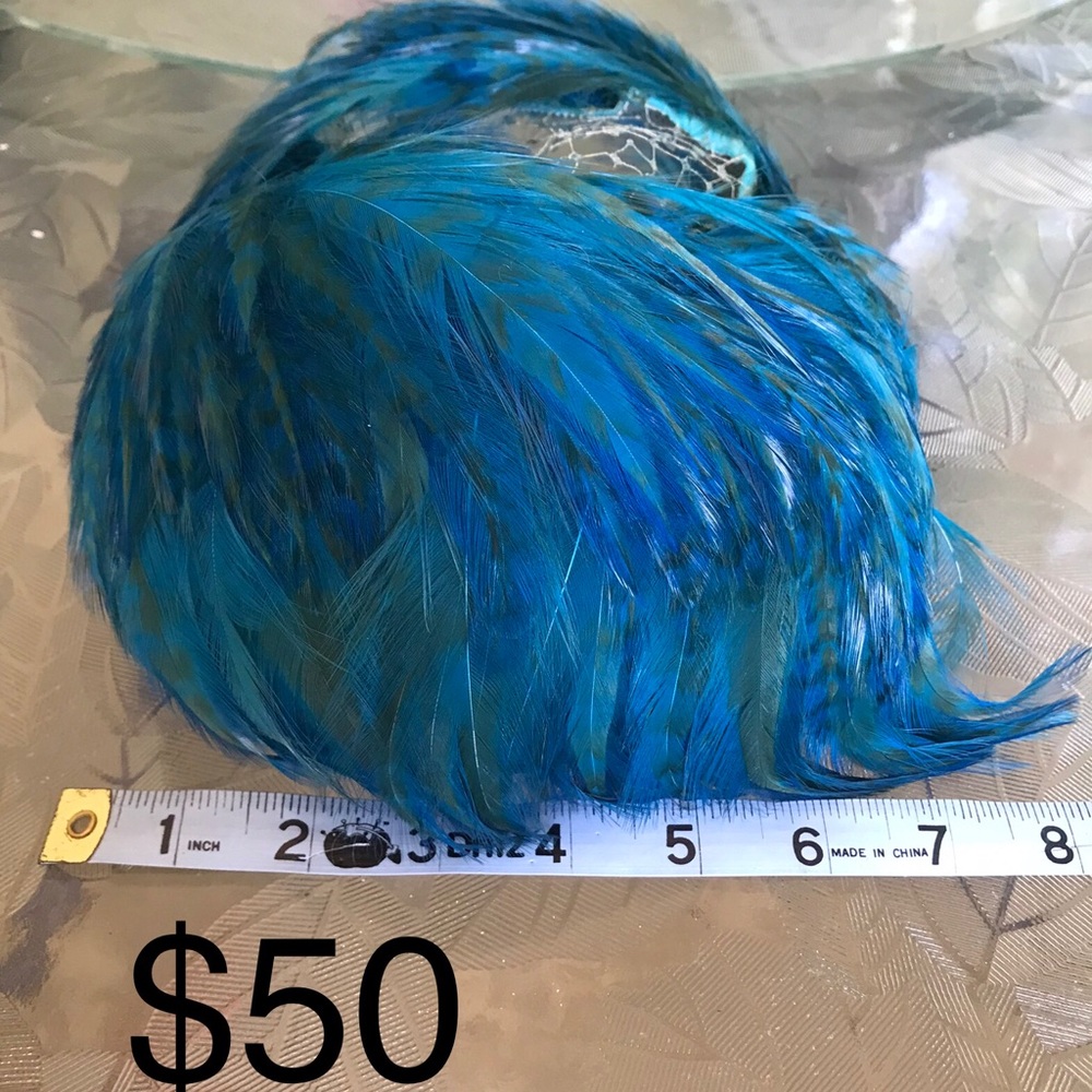 Vintage bright teal feather hat/fascinator